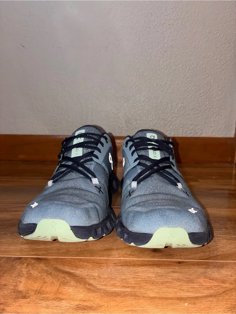 On Cloud X Women’s Athletic Running Sneaker Shoes, blue- size 8.5